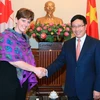 Phó Thủ tướng Phạm Bình Minh tiếp Bộ trưởng Phát triển và Pháp ngữ Canada Marie-Claude Bibeau. (Ảnh: Thống Nhất/TTXVN)