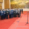 Chủ tịch Quốc hội Nguyễn Sinh Hùng gặp gỡ và chúc Tết cán bộ, nhân viên Văn phòng Quốc hội và các cơ quan của Quốc hội. (Ảnh: Nhan Sáng/TTXVN)