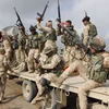Binh sỹ Iraq tham gia một chiến dịch truy quét phiến quân IS tại khu vực ngoại ô thành phố Kirkuk. (Nguồn: THX/TTXVN)