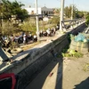 Bạc Liêu: Va chạm với 2 xe máy, xe ben rơi xuống chân cầu