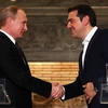 Tổng thống Nga Vladimir Putin và Thủ tướng Hy Lạp Alexis Tsipras. (Nguồn: EPA/TTXVN)