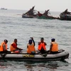 Tàu cá hoạt động trái phép trên vùng biển Kuala Langsa, Aceh, Indonesia bị đánh chìm ngày 5/4. (Nguồn: AFP/TTXVN)