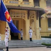 Quang cảnh Lễ Thượng cờ. (Ảnh: Nguyễn Khang/TTXVN)