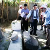 Thám sát khảo cổ học thăm dò dấu vết lăng mộ vua Quang Trung