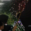 Giám đốc thăm dò động đất và núi lửa thuộc cơ quan khí tượng Hàn Quốc Ryoo Yong-Gyu mô tả vị trí khu vực được cho là nơi Triều Tiên tiến hành một vụ thử hạt nhân ngày 9/9. (Nguồn: EPA/TTXVN)
