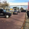 Cảnh sát Hà Lan rà soát an ninh khu vực sân bay Rotterdam. (Nguồn: dutchnews.nl)