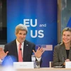 Ngoại trưởng Mỹ John Kerry và Đại diện cấp cao của EU Federica Mogherini. (Nguồn: internetmemory.org)