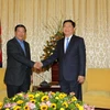  Bí thư Thành ủy Đinh La Thăng hội kiến Thủ tướng Campuchia Samdech Techo Hun Sen. (Ảnh: Thanh Vũ/TTXVN)