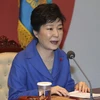 Bà Park Geun-hye tại phiên họp nội các khẩn ở thủ đô Seoul ngày 9/12. AP/TTXVN