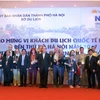 Hà Nội đón vị khách du lịch quốc tế đầu tiên trong năm 2017