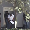 Các nhà chức trách điều tra hiện trường vụ tấn công tại thành phố Guadalajara. (Nguồn: EPA/TTXVN)