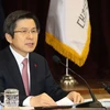 Quyền Tổng thống kiêm Thủ tướng Hàn Quốc Hwang Kyo-ahn trong cuộc họp nội các đầu năm tại thành phố Sejong. (Nguồn: Yonhap/TTXVN)
