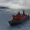 Tàu phá băng bằng năng lượng hạt nhân 50 Let Pobedy mở mùa du lịch trên Bắc Cực. (Nguồn: portnews.ru)