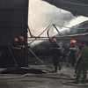 Hà Nội: Cháy lớn bao trùm gara sửa chữa ôtô tại Cầu Giấy