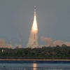Vệ tinh liên lạc GSAT-9 được phóng từ sân bay vũ trụ Sriharikota. (Nguồn: AFP)