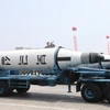 Một loại tên lửa được phóng từ tàu ngầm của Triều Tiên trong lễ diễu binh diễu hành nhân kỷ niệm 105 năm ngày sinh cố Chủ tịch Kim Nhật Thành ở thủ đô Bình Nhưỡng ngày 15/4. (Nguồn: THX/TTXVN)