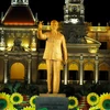 Tượng đài Chủ tịch Hồ Chí Minh. (Ảnh: Mạnh Linh/TTXVN)