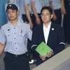 Ông Lee Jae-Yong đến phiên xét xử tại Tòa án Trung tâm quận Seoul ngày 7/8. (Nguồn: EPA/TTXVN)