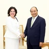 Thủ tướng Nguyễn Xuân Phúc tiếp bà Lianys Torres Rivera, Đại sứ Cuba tại Việt Nam đến chào xã giao. (Ảnh: Thống Nhất/TTXVN)