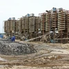 Dây chuyền khai thác ilmenite tại huyện Kỳ Anh (Hà Tĩnh) của Tổng công ty Khoáng sản và Thương mại Hà Tĩnh. (Ảnh: Trọng Đạt/TTXVN)