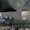 Sàn tầng 1 Sở Giao dịch Chứng khoán ở Jakarta bị sập ngày 15/1. (Nguồn: AFP/TTXVN)