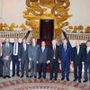 Thủ tướng Nguyễn Xuân Phúc với đoàn lãnh đạo miền Trung Argentina. (Ảnh: Thống Nhất/TTXVN)