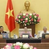 Chủ tịch Quốc hội Nguyễn Thị Kim Ngân (giữa) và các Phó Chủ tịch Quốc hội điều hành phiên họp. (Ảnh: Văn Điệp/TTXVN)