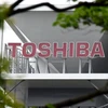 Biểu tượng của tập đoàn Toshiba bên ngoài trụ sở ở Tokyo. (Nguồn: EPA/TTXVN)