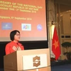 Đại sứ Việt Nam tại Singapore Tào Thị Thanh Hương phát biểu tại buổi lễ. (Ảnh: Xuân Vịnh/TTXVN)