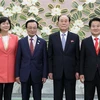 Chủ tịch Quốc hội Triều Tiên Kim Yong-nam (thứ 2, phải) và Chủ tịch đảng Dân chủ (DP) cầm quyền của Hàn Quốc Lee Hae-chan (thứ 2, trái) tại cuộc họp ở Bình Nhưỡng ngày 19/9. (Nguồn: Yonhap/TTXVN)