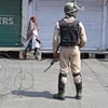 Binh sỹ Ấn Độ gác tại Srinagar, Kashmir. (Nguồn: AFP/TTXVN)