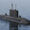 Tàu ngầm của Iran tham gia một cuộc tập trận ở eo biển Hormuz. (Nguồn: AFP/TTXVN)