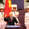 Tổng Bí thư Nguyễn Phú Trọng, Chủ tịch nước CHXHCN Việt Nam nhiệm kỳ 2016-2021 thực hiện nghi thức tuyên thệ nhậm chức. (Ảnh: Trọng Đức/TTXVN)