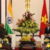 Tổng thống Ấn Độ Ram Nath Kovind tiếp Bí thư Thành ủy Đà Nẵng Trương Quang Nghĩa đến chào. (Ảnh: Đinh Văn Nhiều/TTXVN)