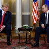 Tổng thống Nga Vladimir Putin (phải) và Tổng thống Mỹ Donald Trump tại hội nghị thượng đỉnh ở Helsinki, Phần Lan ngày 16/7/2018. (Nguồn: AFP/TTXVN)