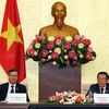 Phó Chủ tịch Quốc hội Phùng Quốc Hiển tiếp đoàn Doanh nghiệp Hoa Kỳ-ASEAN do Chủ tịch Alexander Feldman làm trưởng đoàn. (Ảnh: Nguyễn Dân/TTXVN)