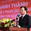 Phó Thủ tướng Trịnh Đình Dũng phát biểu tại buổi lễ khánh thành nhà máy. (Ảnh: Quốc Khánh/TTXVN)