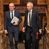 Bộ trưởng Văn phòng Nội các Anh David Lidington (phải) và Phó Thủ tướng Cộng hòa Ireland Simon Coveney. (Nguồn: irishtimes.com)