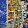 Hàng hóa được bày bán tại siêu thị của hãng bán lẻ Mỹ Walmart ở Bắc Kinh, Trung Quốc. (Nguồn: AFP/TTXVN)