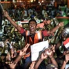 Người biểu tình tập trung tại thủ đô Khartoum, Sudan. (Nguồn: AFP/TTXVN)