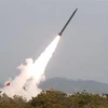 Một loại vũ khí chiến thuật được Triều Tiên thử nghiệm tại một địa điểm không xác định ngày 4/5. (Nguồn: AFP/TTXVN)