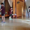 Người dân Quảng Bình dọn dẹp khắc phục hậu quả lũ lụt. (Ảnh: Đức Thọ/TTXVN)
