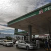 Một cửa hàng bán xăng dầu của Pemex ở Monterrey, Mexico. (Ảnh: AFP/TTXVN)