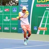 Pha đánh bóng của tay vợt Nguyễn Minh Nhật (Hưng Thịnh). (Ảnh: Tiến Lực/TTXVN)