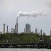 Một nhà máy lọc dầu ở gần Corpus Christi, bang Texas, Mỹ. (Ảnh: AFP/TTXVN)