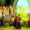 Biểu diễn văn nghệ tại lễ khai mạc festival. (Ảnh: Phạm minh Tuấn/TTXVN)