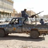 Lực lượng trung thành vớiTướng Khalifa Hafta tuần tra tại thành phố Sebha, Libya. (Ảnh: AFP/TTXVN)