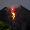 Núi lửa Merapi ở Indonesia phun nham thạch ngày 9/3/2019. (Ảnh: THX/TTXVN)