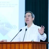 Trưởng Ban Kinh tế Trung ương Nguyễn Văn Bình quán triệt Nghị quyết số 55 của Bộ Chính trị về định hướng Chiến lược phát triển năng lượng quốc gia của Việt Nam đến năm 2030, tầm nhìn đến năm 2045. (Ảnh: Phương Hoa/TTXVN)