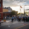 Cảnh sát được triển khai để giải tán người biểu tình trong cuộc tuần hành phản đối nạn phân biệt chủng tộc tại thành phố Minneapolis, Mỹ. (Ảnh: AFP/TTXVN)